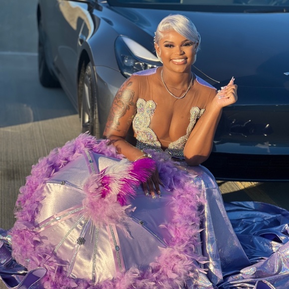 2k24 Prom Dress - Picture 3 of 3